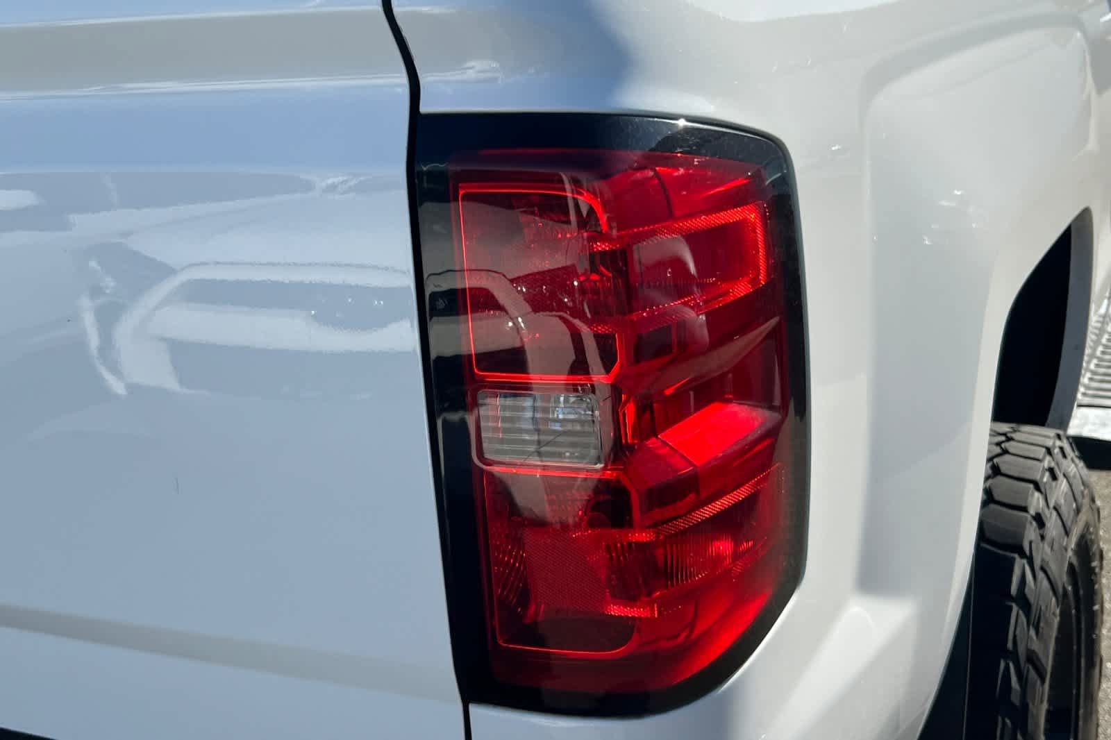 Used 2015 Chevrolet Silverado 2500 LT w/ LT Convenience Package RWD image 18