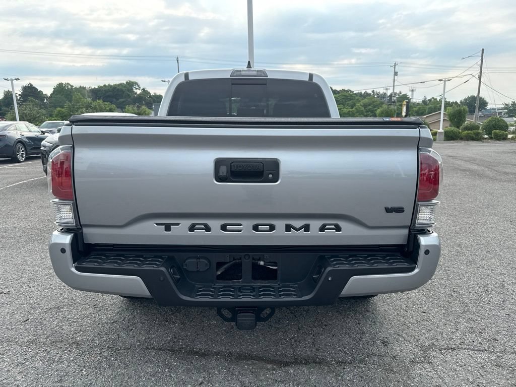 Used 2021 Toyota Tacoma TRD Off-Road w/ Technology Package AWD/4WD image 3