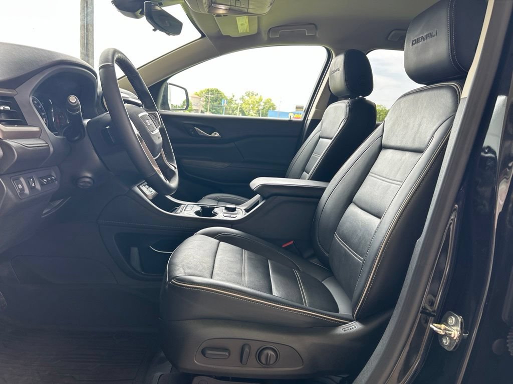 Certified 2023 GMC Acadia Denali w/ Denali Technology Package FWD image 8