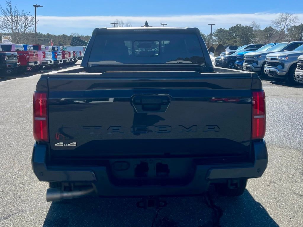 Used 2025 Toyota Tacoma SR5 image 4