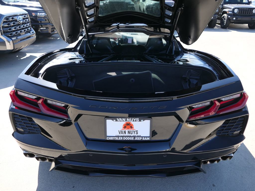 Used 2025 Chevrolet Corvette Stingray Coupe w/ 1LT image 24