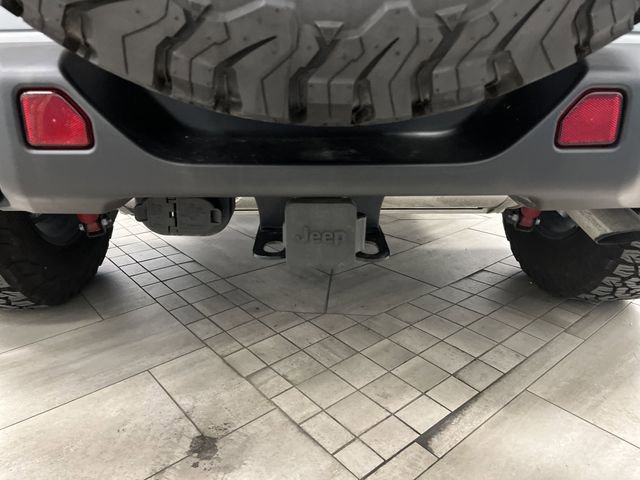 Used 2024 Jeep Wrangler Unlimited image 31