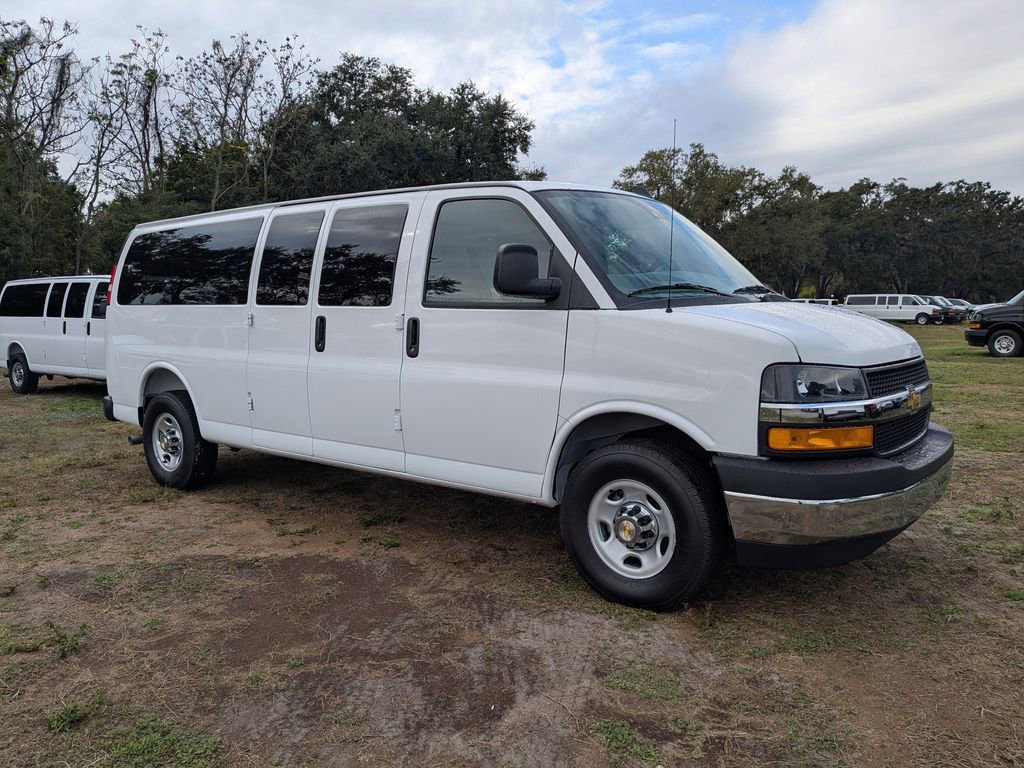 New 2025 Chevrolet Express 3500 LT w/ LT Preferred Equipment Group RWD image 2