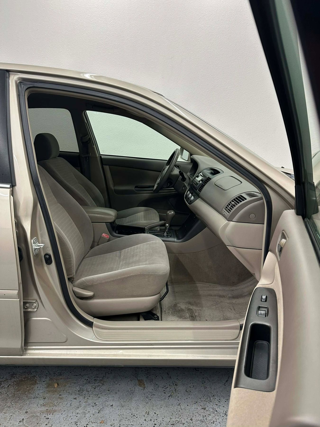 Used 2005 Toyota Camry LE image 52