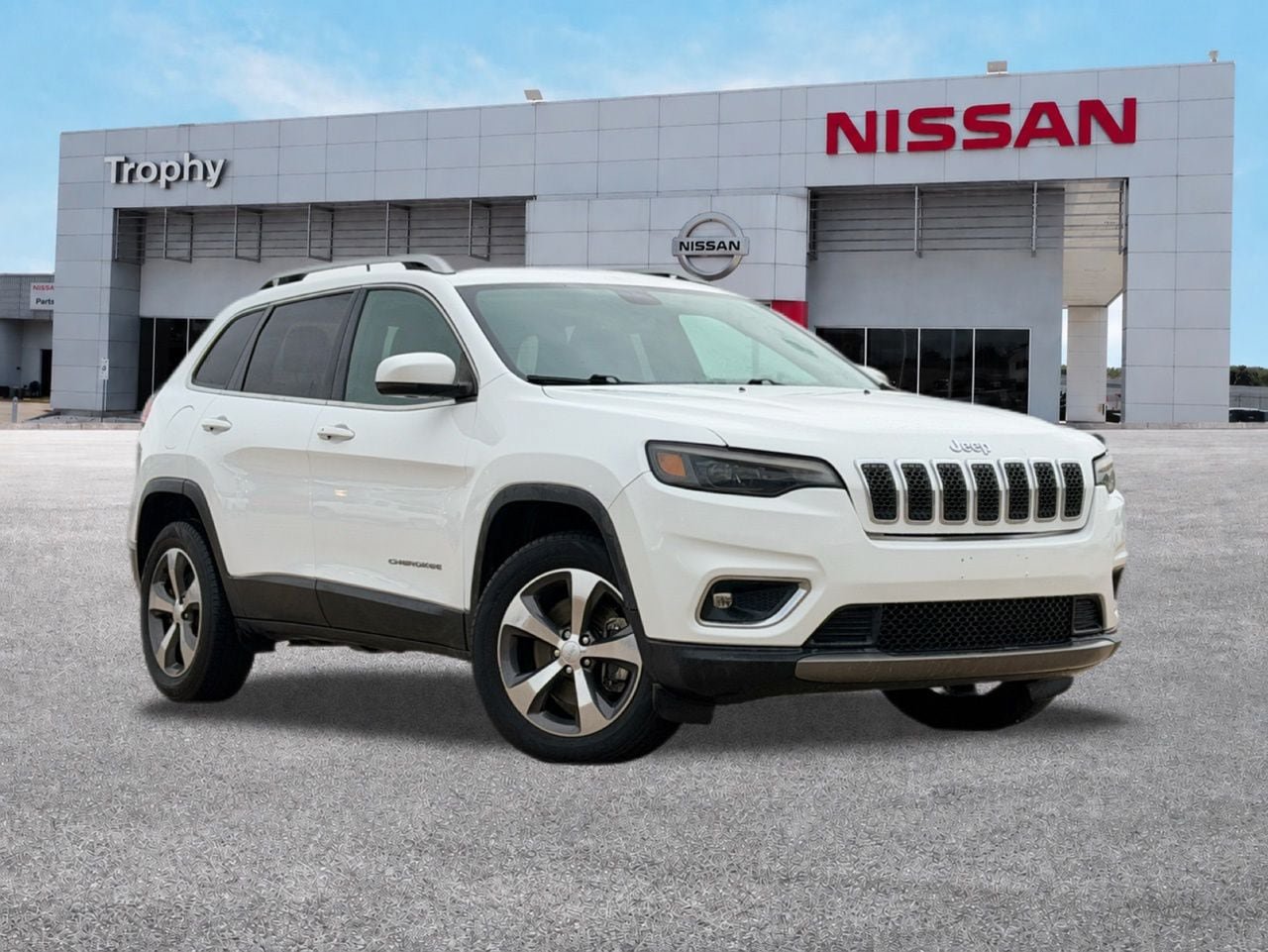 Used 2019 Jeep Cherokee Limited AWD/4WD image 1