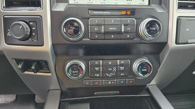 Used 2019 Ford F350 Platinum w/ Platinum Ultimate Package image 35