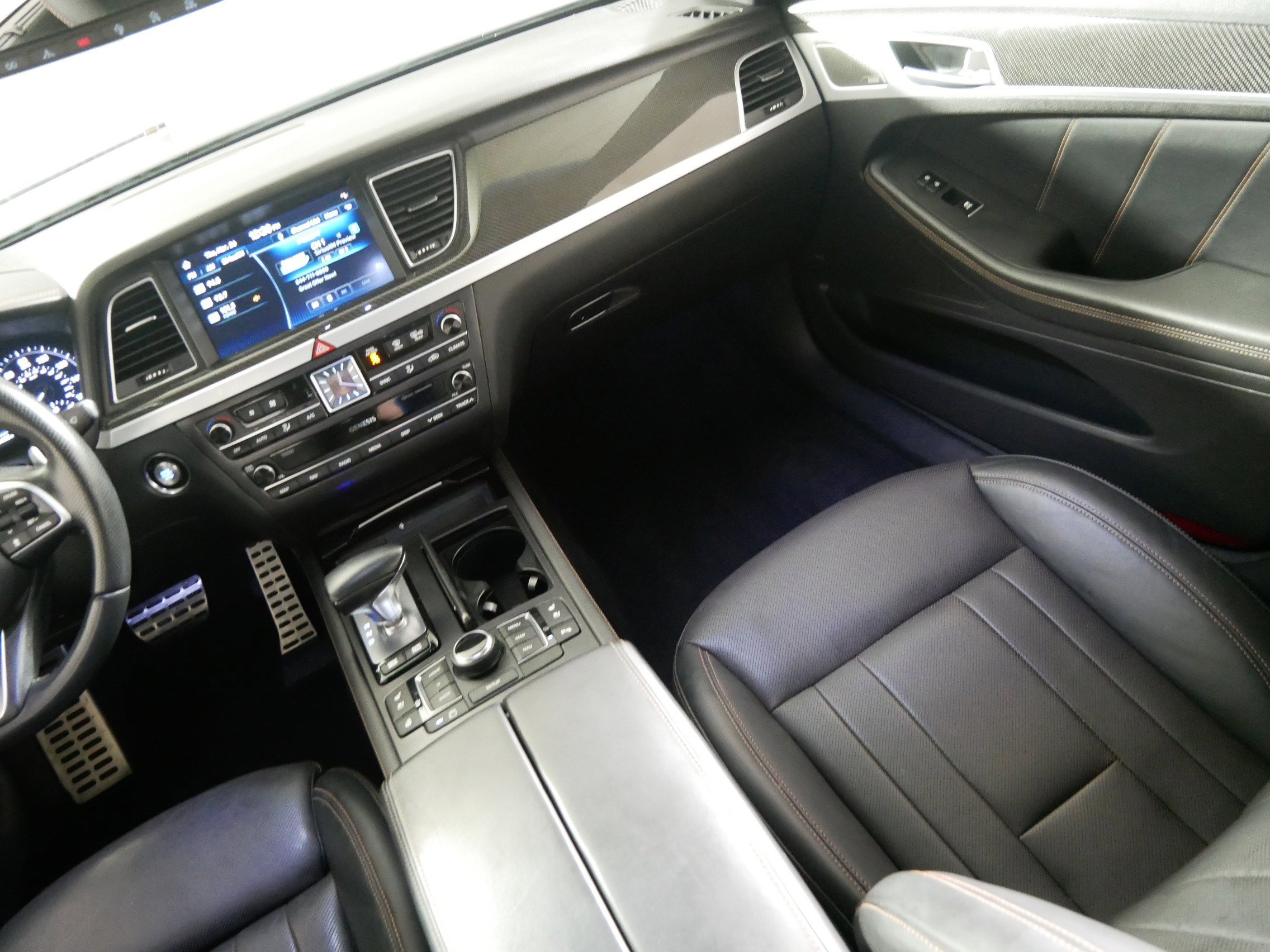 Used 2020 Genesis G80 3.3T Sport image 11