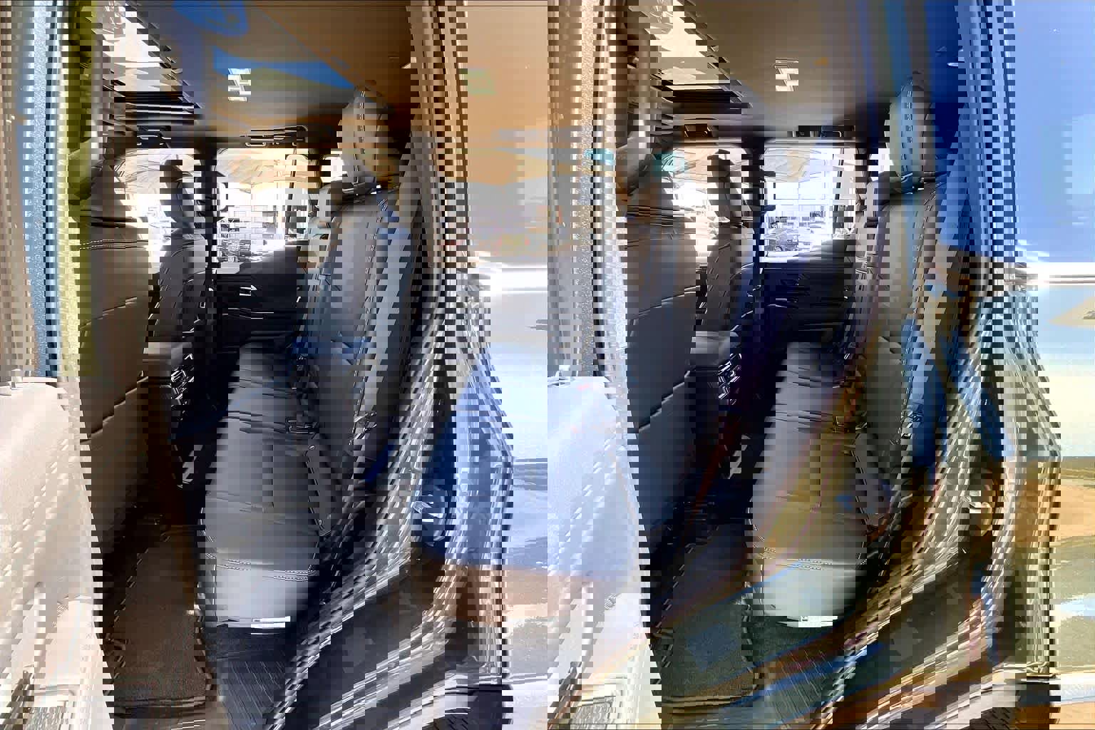 Used 2025 Lexus GX 550 w/ Accessory Package (2T) image 20