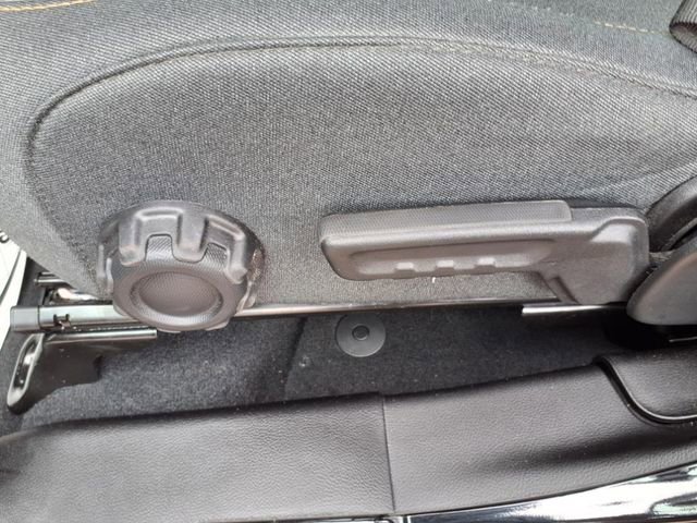 Used 2024 Jeep Wrangler Sahara w/ Technology Group image 13