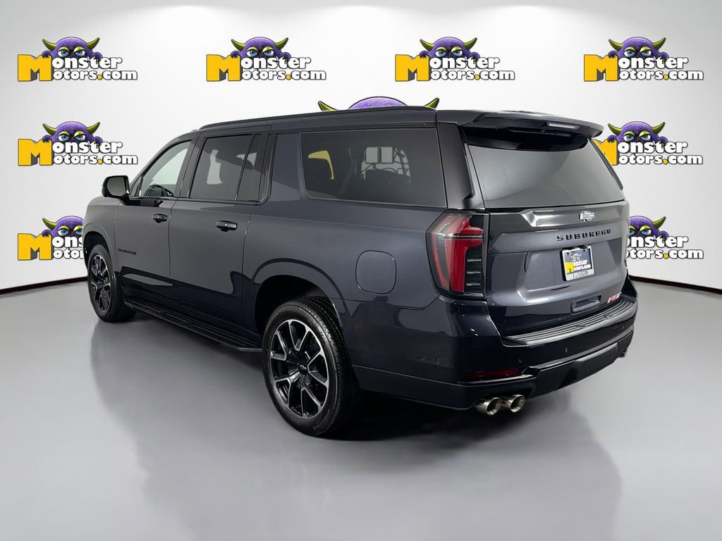 Used 2025 Chevrolet Suburban RST w/ Sun And Tow Package image 7