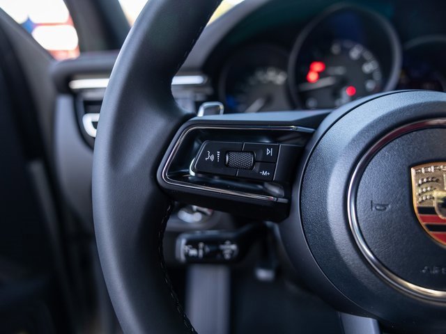 New 2026 Porsche Macan image 43