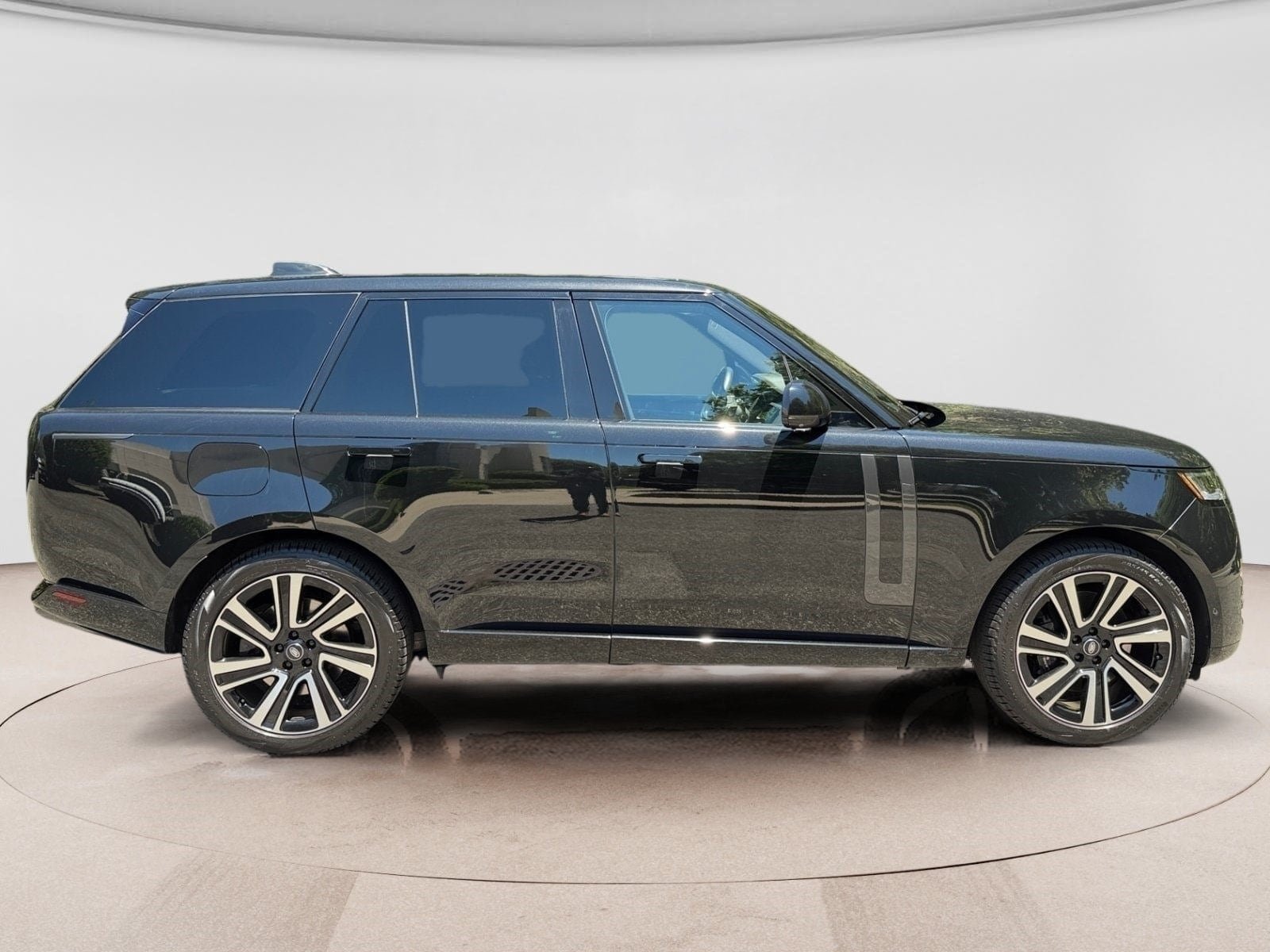 Certified 2023 Land Rover Range Rover SE AWD/4WD image 6