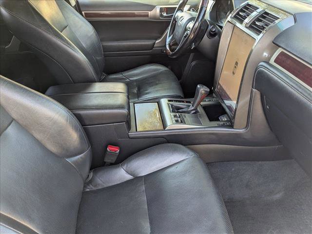 Used 2017 Lexus GX 460 Premium w/ Premium Package image 23