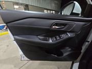 Used 2025 Nissan Rogue SL FWD image 8
