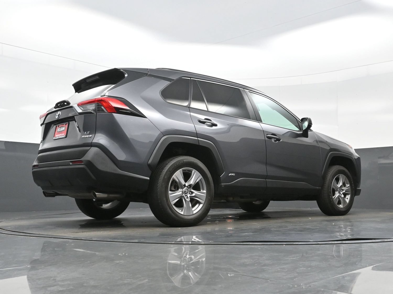 Used 2022 Toyota RAV4 LE AWD/4WD image 30