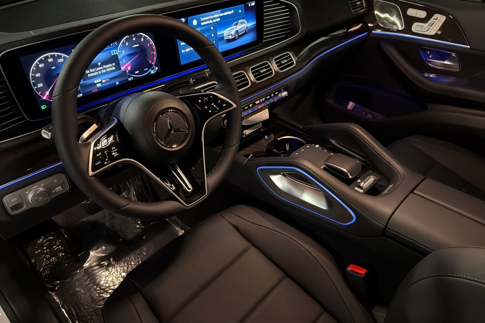New 2026 Mercedes-Benz GLS 450 4MATIC image 9