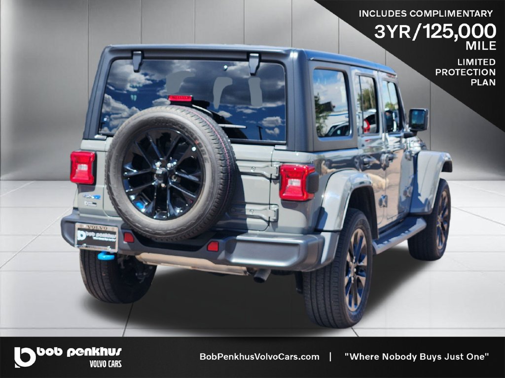 Used 2023 Jeep Wrangler Unlimited Sahara w/ Cold Weather Group AWD/4WD image 25