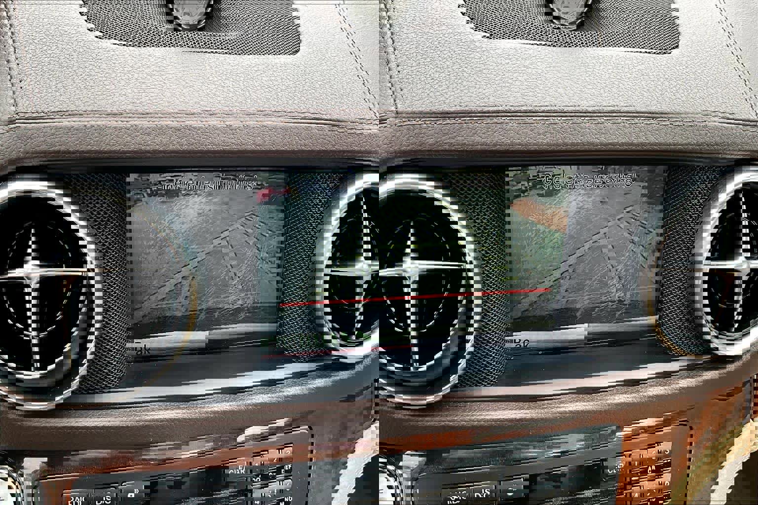 Used 2014 Mercedes-Benz SL 550 image 24