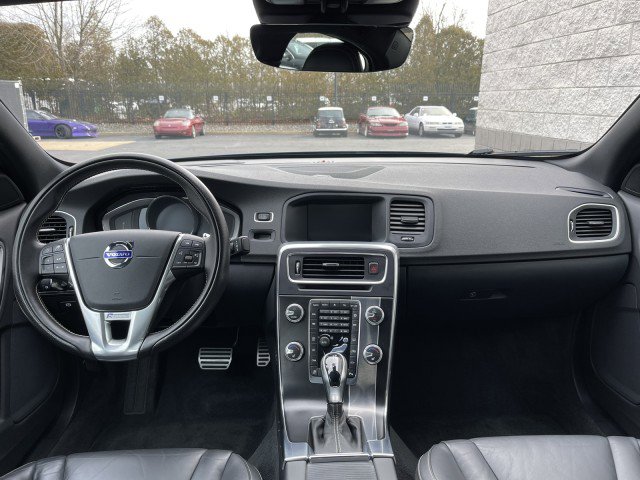 Used 2020 Buick Enclave Premium w/ Surround and Sites Package image 45