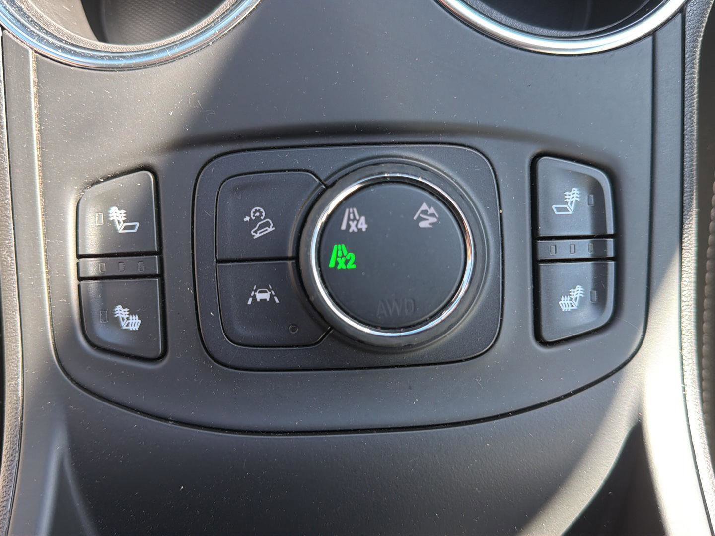Used 2024 GMC Terrain SLT AWD/4WD image 32