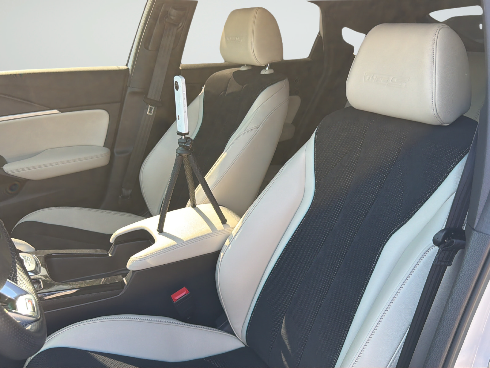 Used 2025 Acura Integra Type S FWD image 35