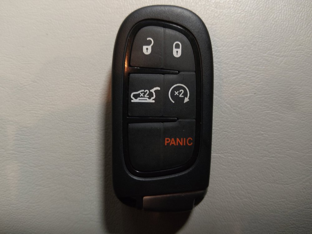 Used 2020 Jeep Cherokee Limited AWD/4WD image 32