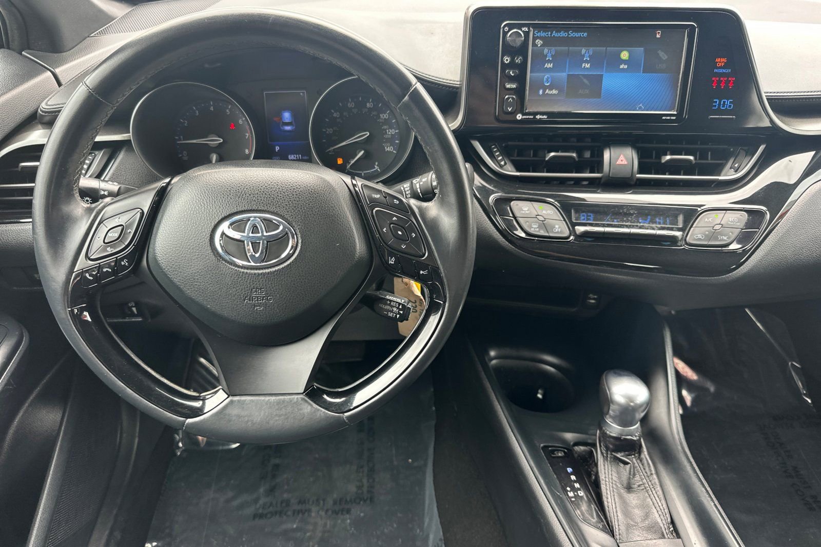 Used 2018 Toyota C-HR XLE FWD image 17