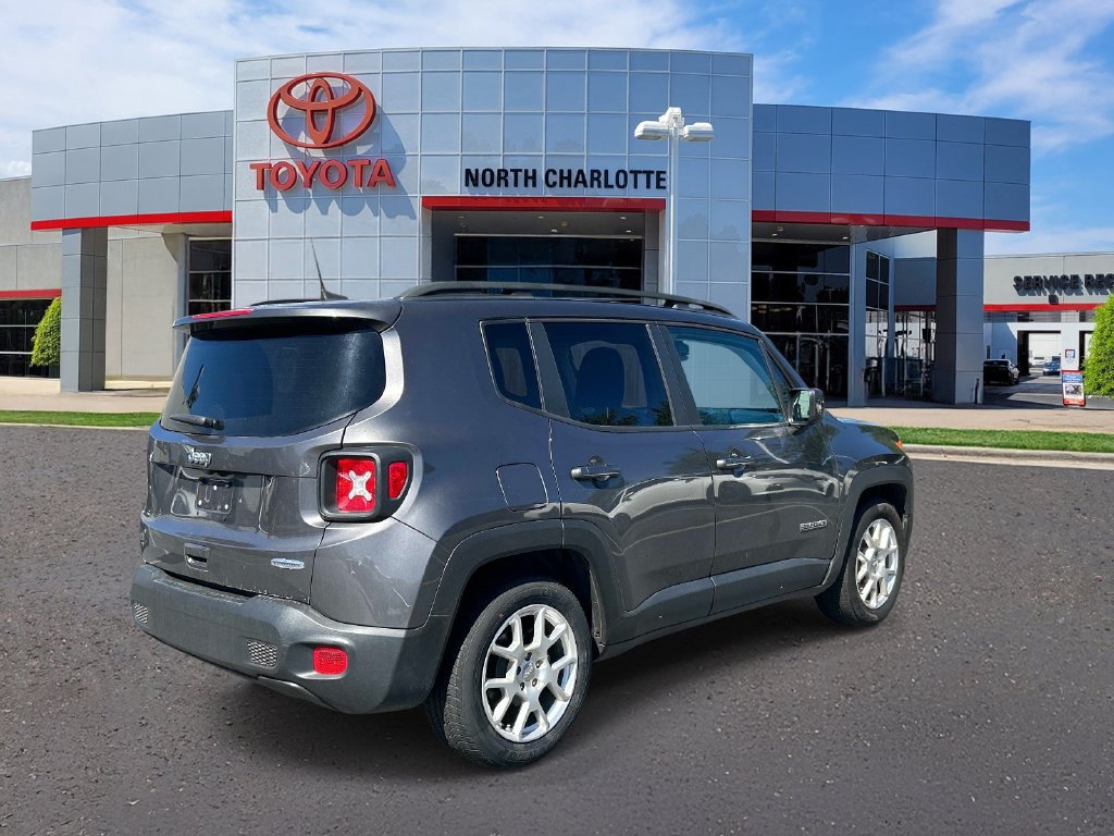 Used 2020 Jeep Renegade Latitude FWD image 8