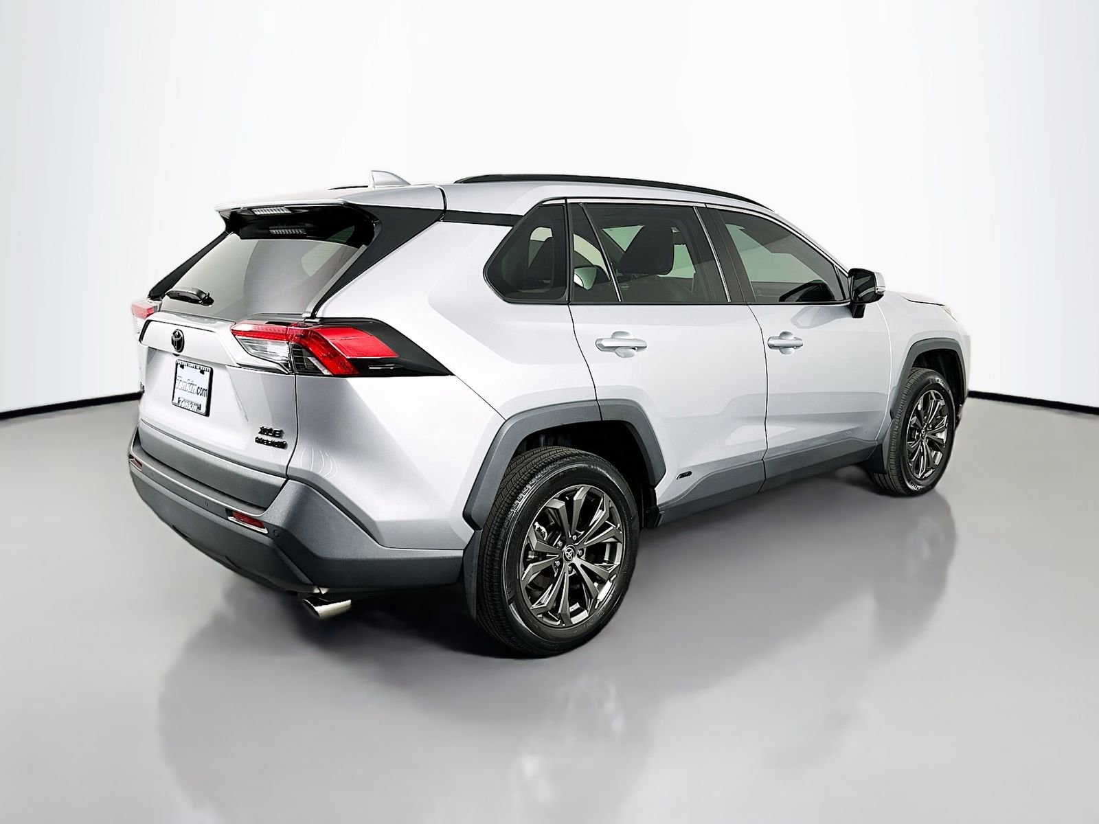Certified 2022 Toyota RAV4 XLE Premium AWD/4WD image 7