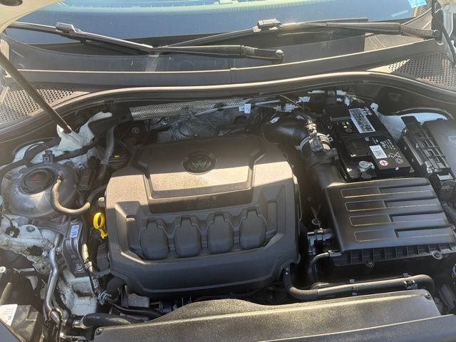 Used 2023 Volkswagen Tiguan SE R-Line AWD/4WD image 11