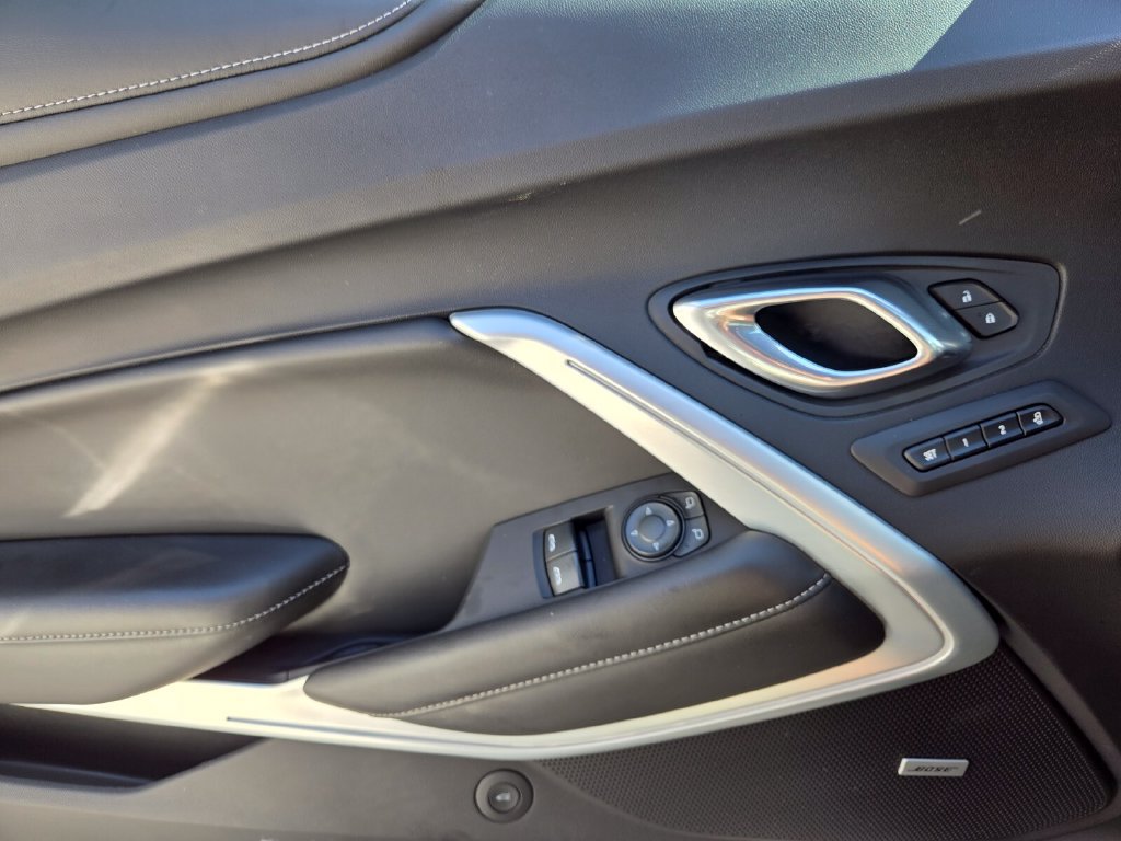 Used 2020 Chevrolet Camaro SS RWD image 20