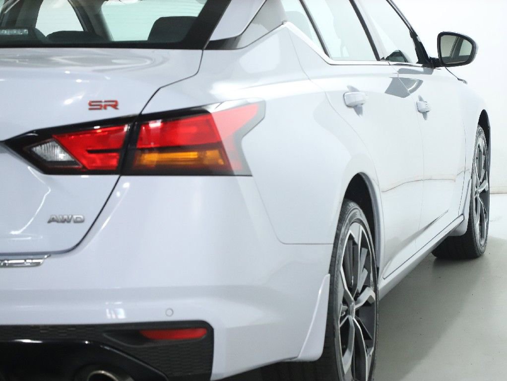 Certified 2023 Nissan Altima 2.5 SR AWD/4WD image 45