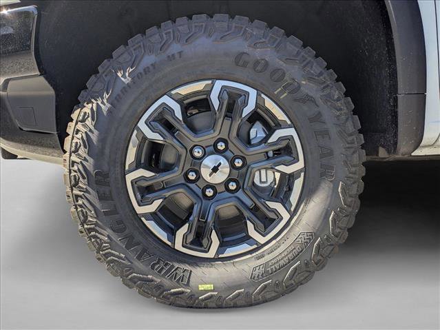 New 2026 Chevrolet Silverado 1500 ZR2 image 10