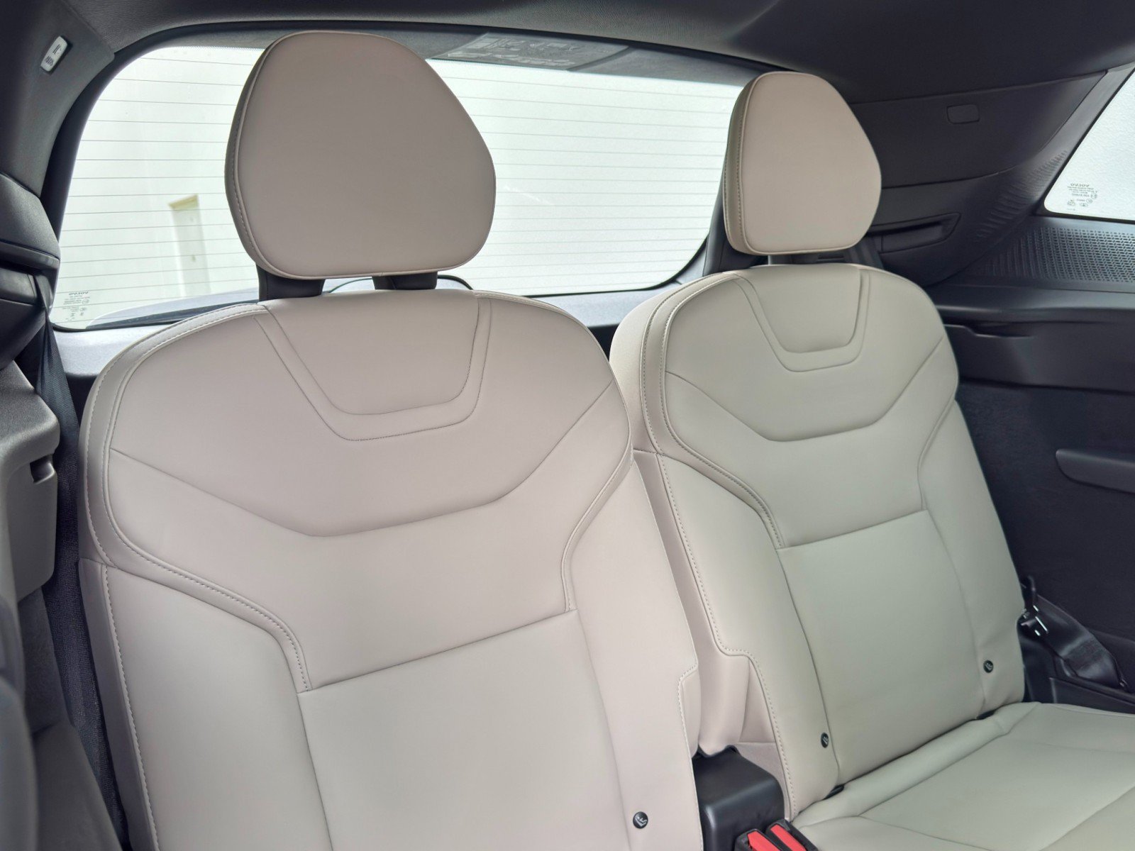 Used 2025 Volvo EX90 Ultra AWD/4WD image 38