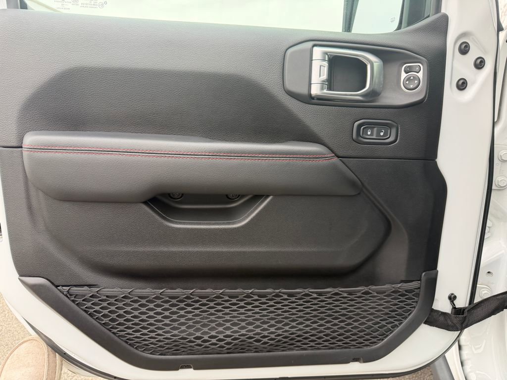 Used 2019 Jeep Wrangler Unlimited Rubicon w/ Dual Top Group image 16