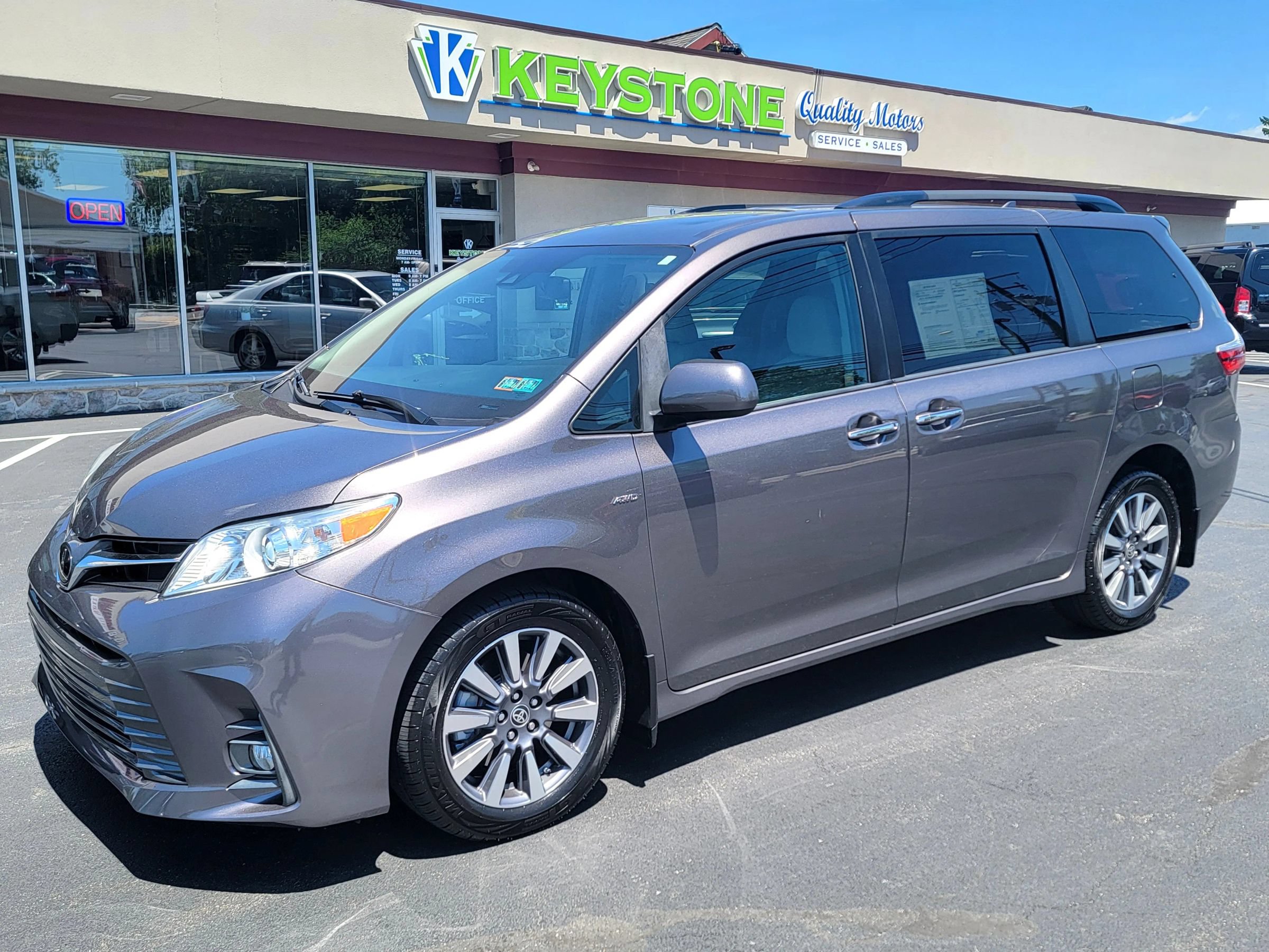Used 2020 Toyota Sienna XLE