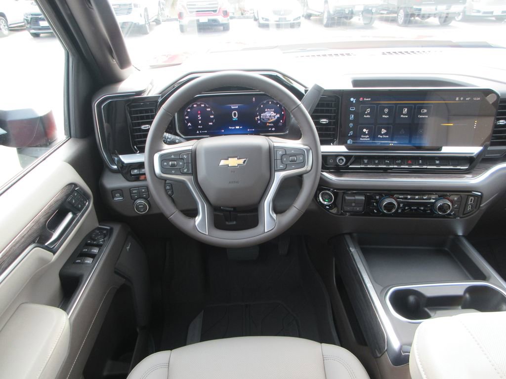 New 2026 Chevrolet Silverado 3500 LTZ w/ LTZ Premium Package image 17