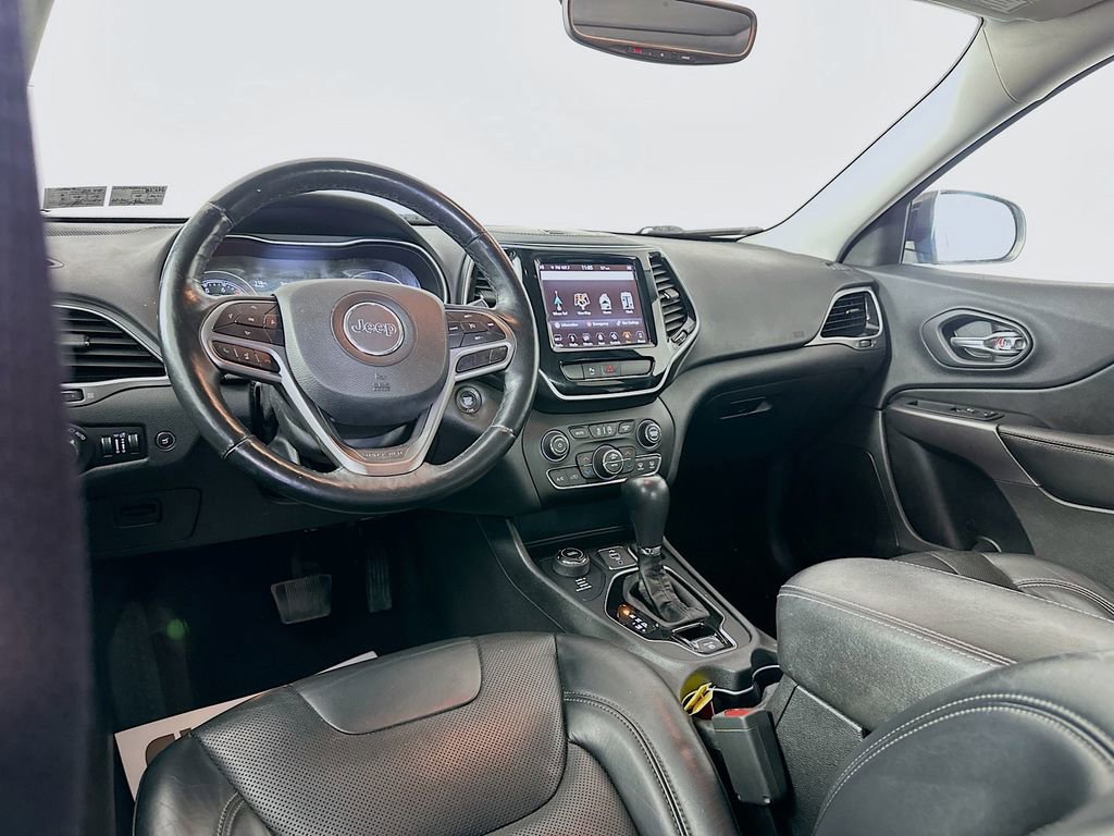 Used 2019 Jeep Cherokee Limited image 22