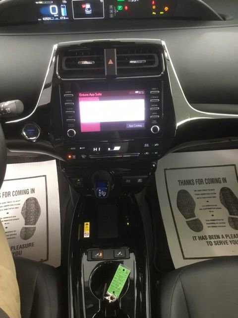Used 2020 Toyota Prius XLE AWD/4WD image 34
