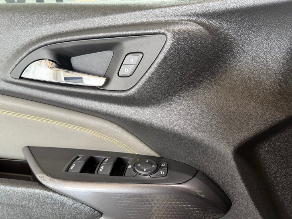 New 2026 Chevrolet Trax ACTIV w/ Sunroof Package image 12