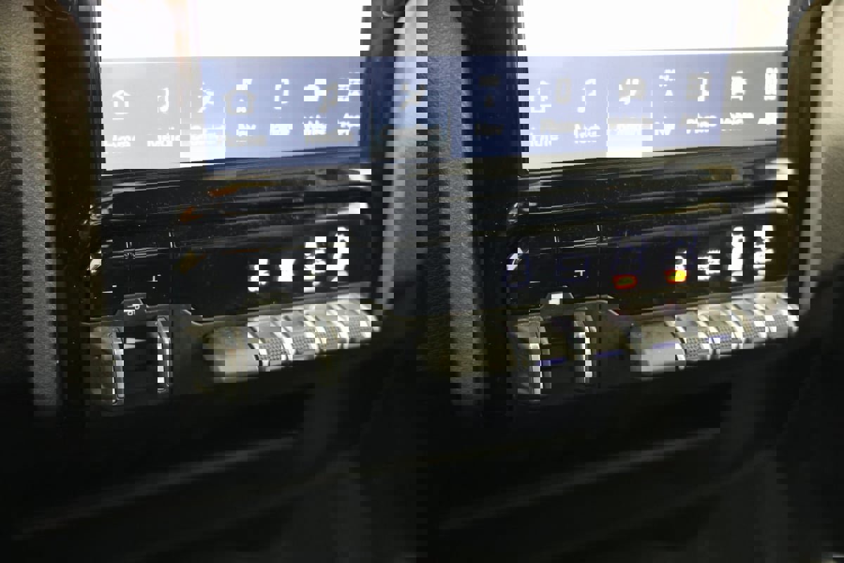 Used 2024 RAM 2500 Big Horn w/ Sport Appearance Package image 26