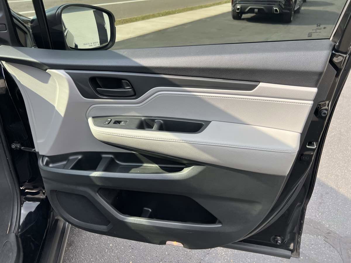 Used 2019 Honda Odyssey EX-L image 21