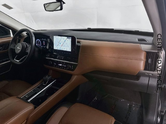 Certified 2024 Nissan Pathfinder Platinum w/ Cargo Package FWD image 29