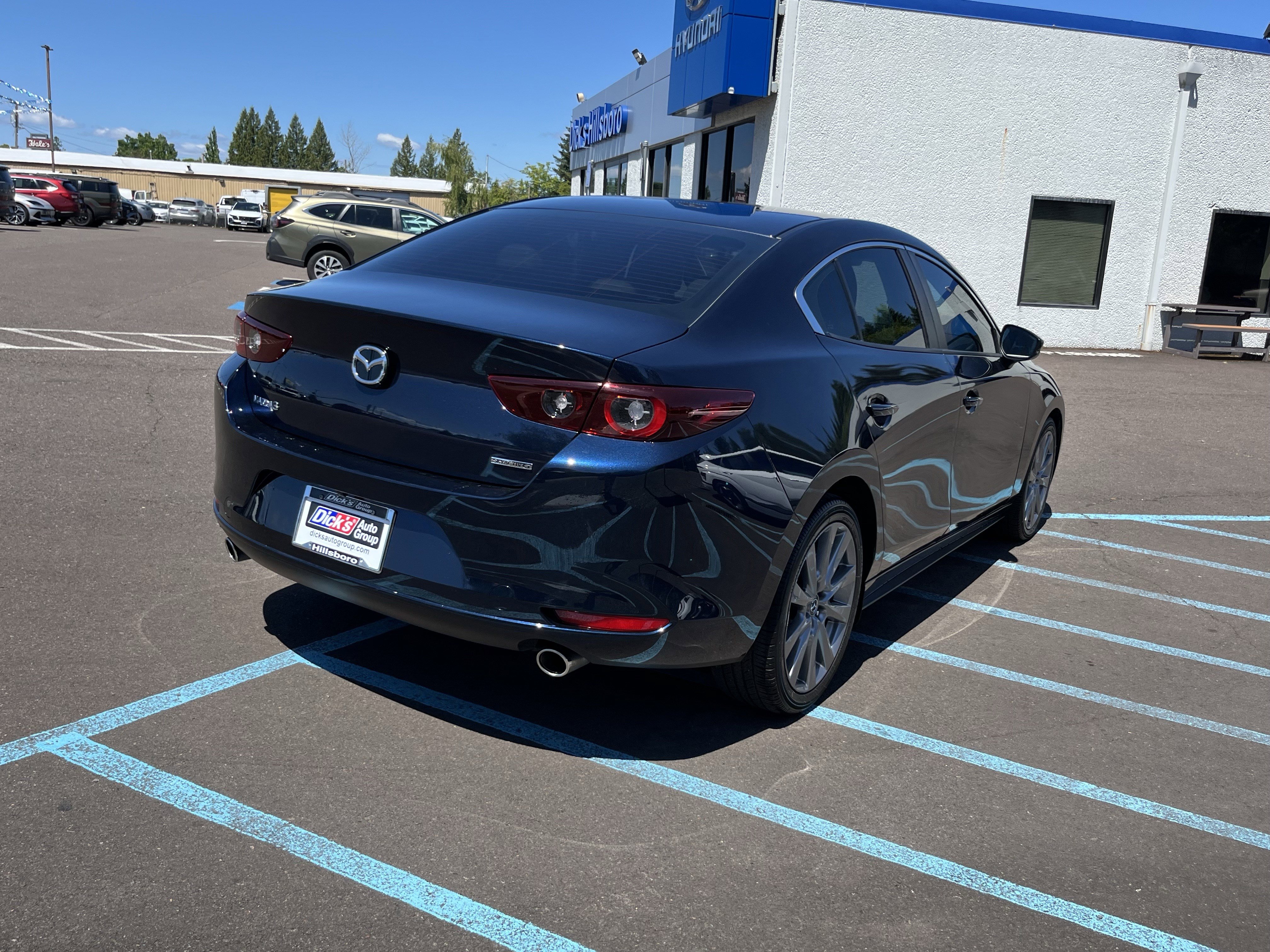 Used 2024 MAZDA MAZDA3 s FWD image 5
