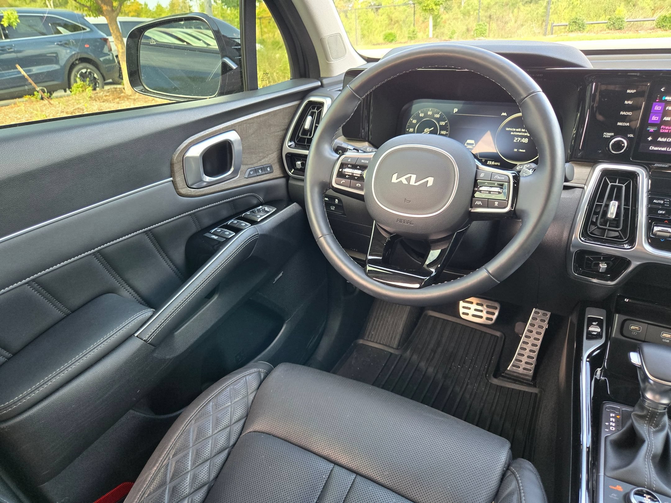Used 2023 Kia Sorento SX Prestige AWD/4WD image 9