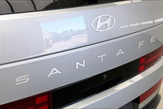 Certified 2026 Hyundai Santa Fe Limited FWD image 9