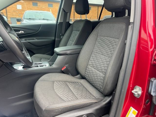 Used 2019 Chevrolet Equinox LT w/ Driver Convenience Package AWD/4WD image 19