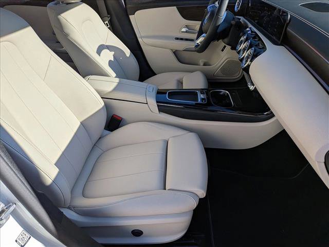 Certified 2025 Mercedes-Benz CLA 250 image 21