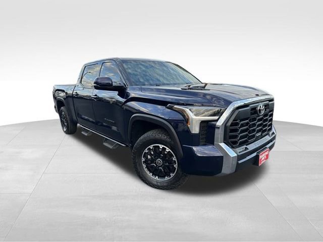 Used 2022 Toyota Tundra SR5 w/ TRD Off-Road Premium Package image 28