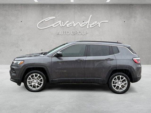 Used 2024 Jeep Compass Latitude image 13